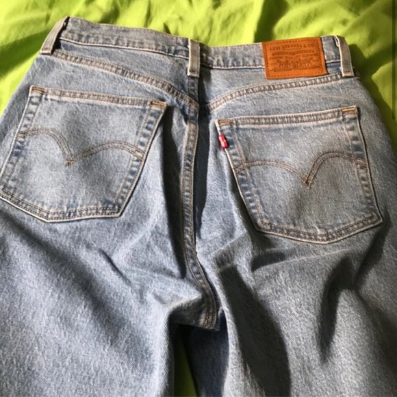 Levi’s Ribcage Jeans - Picture 6 of 9